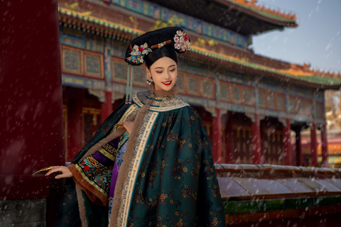 Beijing: Chinese Qing Dynasty Costume Travel Photography