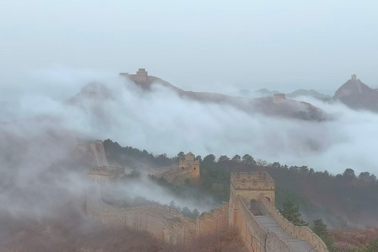 Beijing: Jinshanling Great Wall sunrise Tour with Pickup