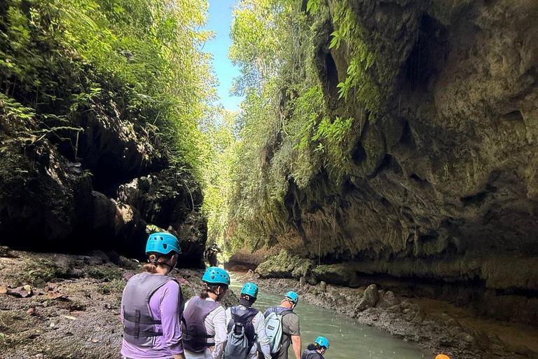 Puerto Rico: Tanama River Tubing & Cave Adventure in Arecibo