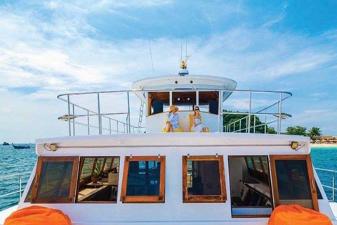 Phuket: Snorkelen op koraaleilanden en catamaran cruise bij zonsondergang