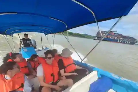 Gatun Lake Wildlife Safari-ekspedition på bådtur