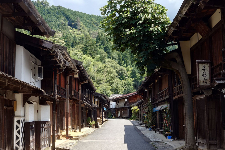 From Matsumoto/Nagano: Nakasendo Trail Walking Tour From Hotel Kokusai 21