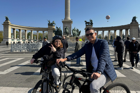 Budapest: Complete E-Bike Tour of Buda & Pest Highlights