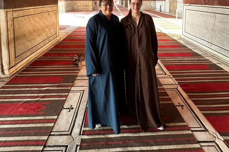 Delhi in Half a Day: Historic Monuments & Culinary Delight