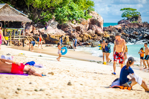 Phuket : Excursion d&#039;une journée en hors-bord dans les îles James Bond et Khai