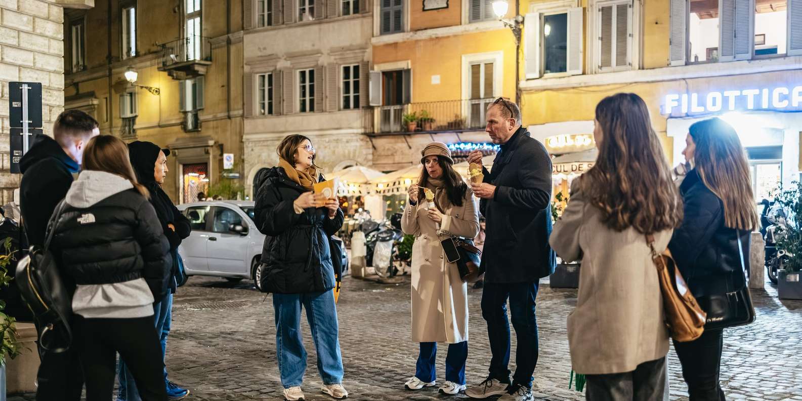 Rome: Small-Group City Highlights Moonlight Walking Tour