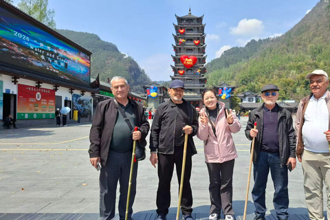 Zhangjiajie: 4-Day Private Tour with Hotel & Train Ticket package4_38seat
