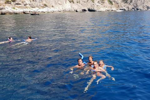 Sorrento: Boat Tour with Swimming Stops and Drinks