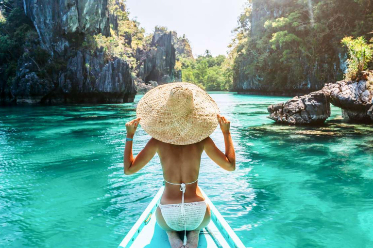 El Nido: Island-Hopping Tour & Sunset Cruise