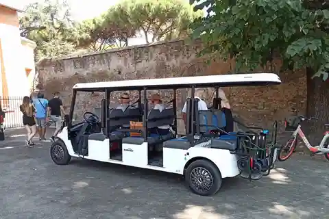 Rome: Golf Cart City Tour with Hotel Pickup & Gelato