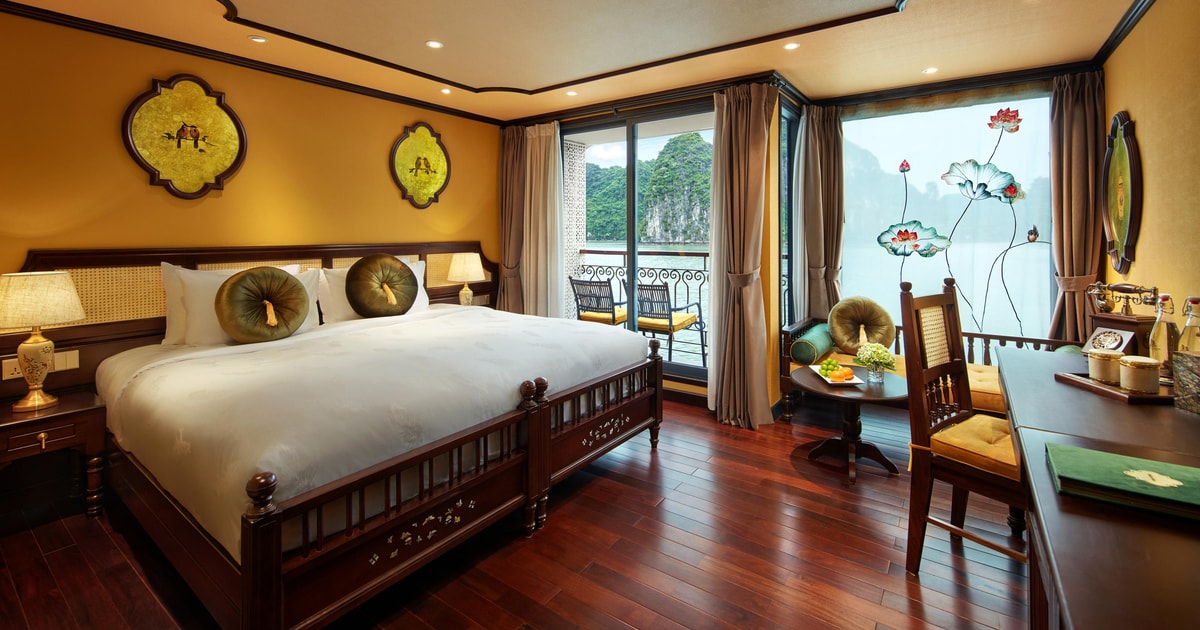 De Halong: 1 noite no cruzeiro de luxo Indochine Premium | GetYourGuide