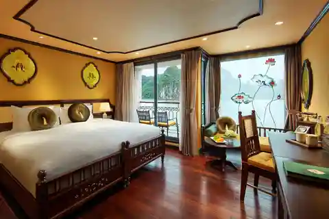 Desde Ha Long: 1 noche en Crucero Indochine Premium de Lujo