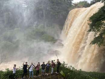Dalat: El Recorrido Secreto más la Cascada de Pongour - Grupo reducido