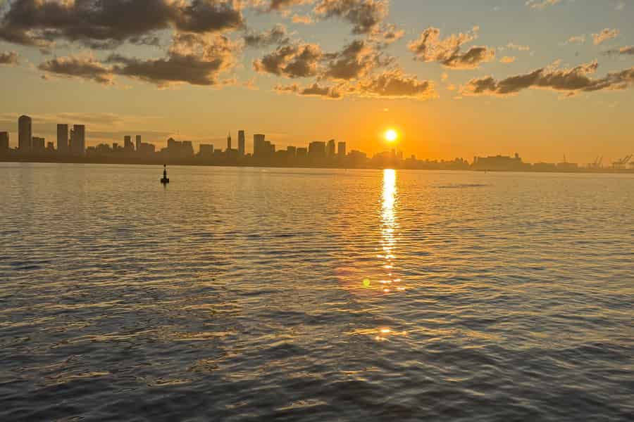 Buenos Aires: Puerto Madero Sunset Cruise mit offener Bar. Foto: GetYourGuide