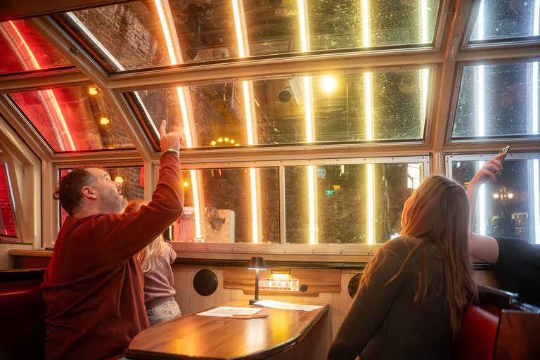 Amsterdam: Cozy Light Festival Cruise with Hot Chocolate