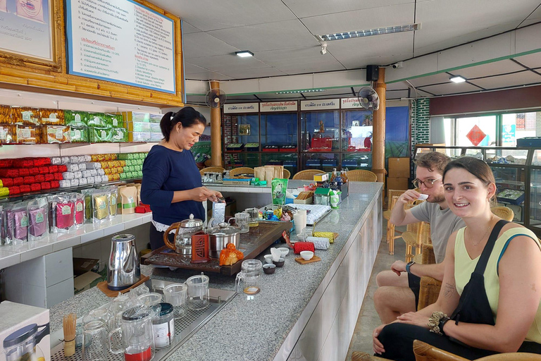 Chiang Rai: Mountains Discovery Doi Mae Salong & Doi Tung Mountains Discovery:Doi Mae Salong & Doi Tung (Private Tour)