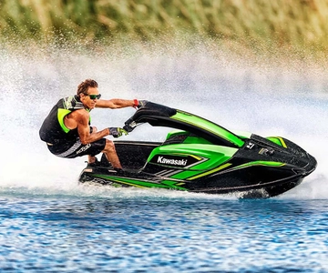 Exklusive Jet-Ski-Erfahrung - Entdecke Dohas Küstenlinie"