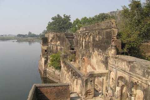 Private Full-Day Jaipur City Tour with Car & Expert Guide Private Jaipur Tour by Car with Guide and Lunch Included