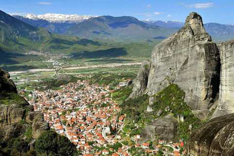 Meteora Guided Tour with SUV/VAN +Local Taverna in Kalampaka