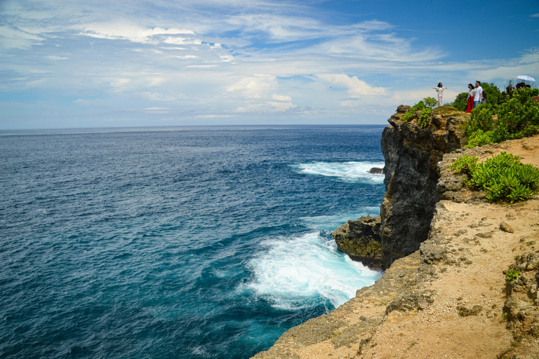 ULUWATU LUXE TOUR: Beaches, Cliffs, Temple, Fire Dance & BBQ ULUWATU LUXE TOUR: Beaches, Cliffs, Temple, Fire Dance & BBQ