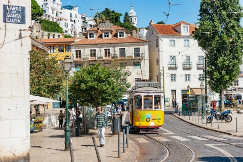 Lissabon: rondleiding oude stad per tuktukLissabon: 1 uur door oude stad met tuktuk