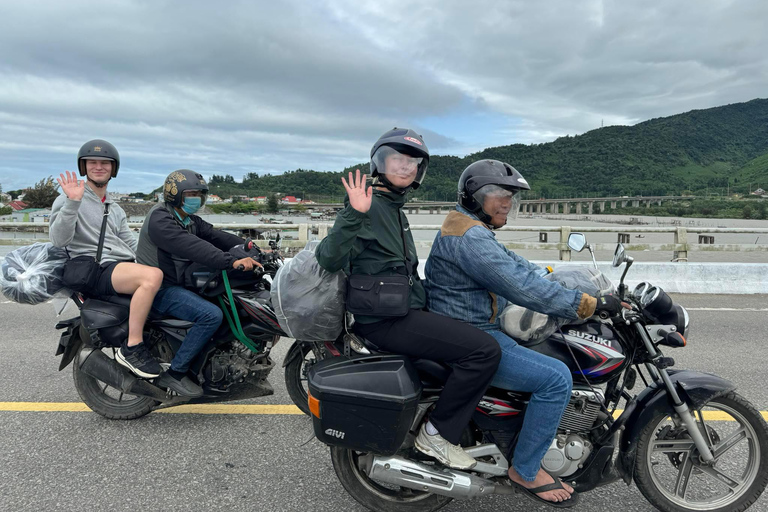 DAGSUTFLYKT MED MOTORCYKEL I HAI VAN PASShai van pass dagsutflykt motorbikessss