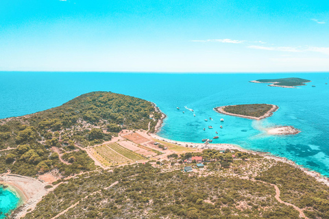 From Split: Blue Cave & 5 Islands Amazing Speedboat Tour