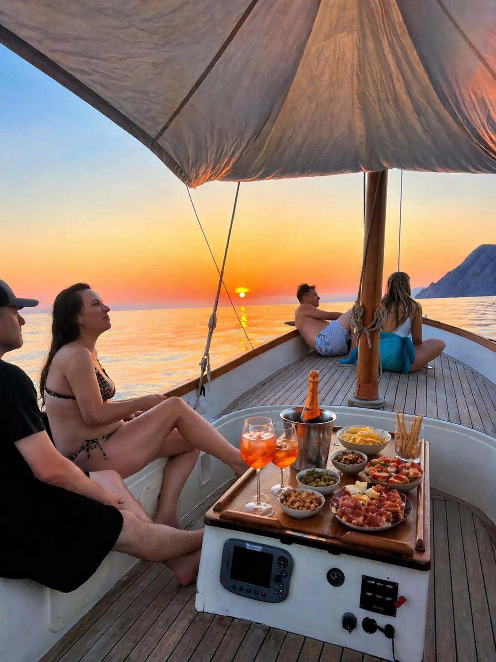 Porto Venere & Palmaria: Bootstour bei Sonnenuntergang