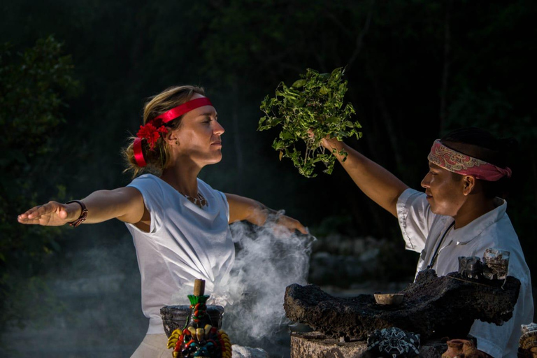 Cancun : Nuit cérémonielle maya, Temazcal et Cenote