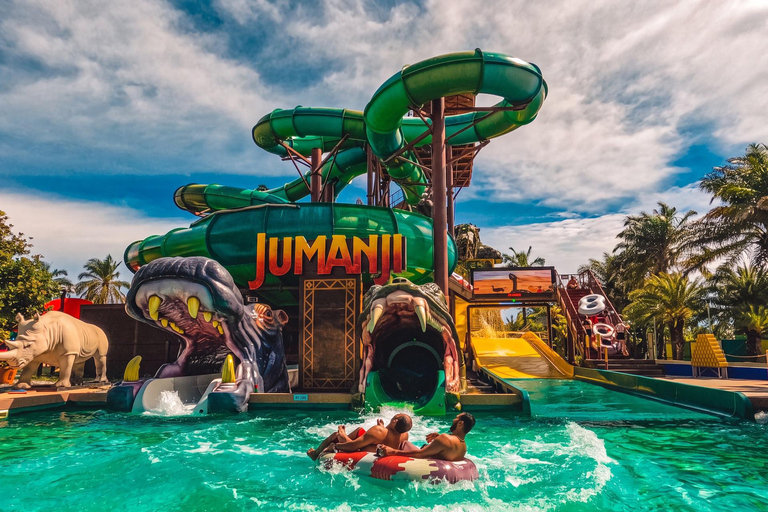 Pattaya: Columbia Pictures Aquaverse Ticket & Hotel Transfer
