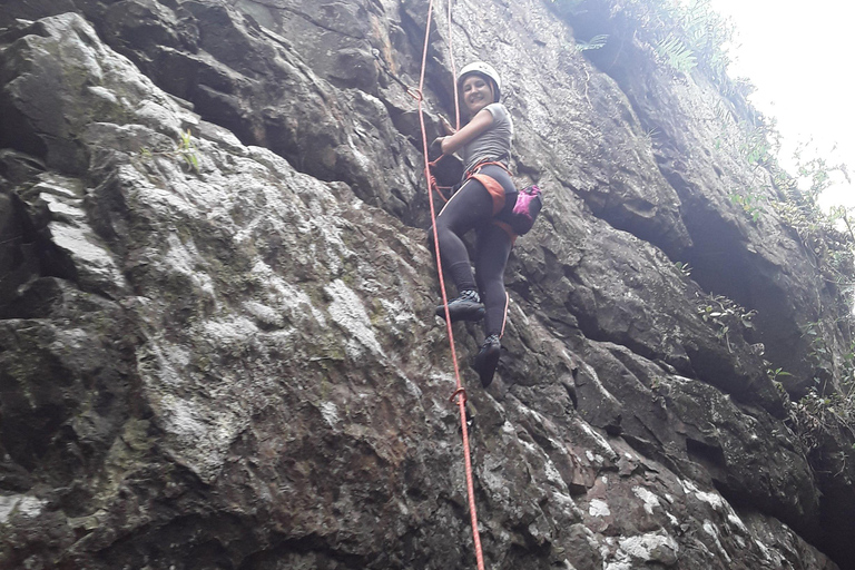 Escalada em rocha, Dapa é um lugar legal perto de CaliEscalada em um lugar legal perto de Cali