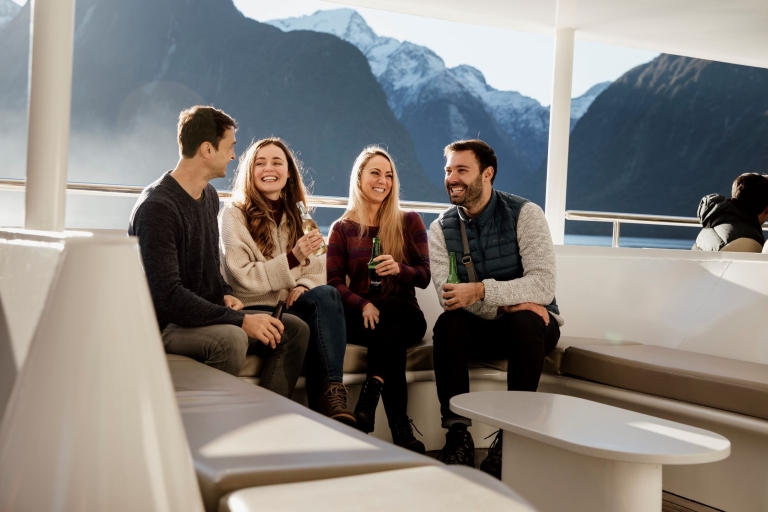 Queenstown: Milford Sound Coach & Cruise Full-Day Trip Queenstown: Milford Sound Coach and Cruise Full-Day Trip