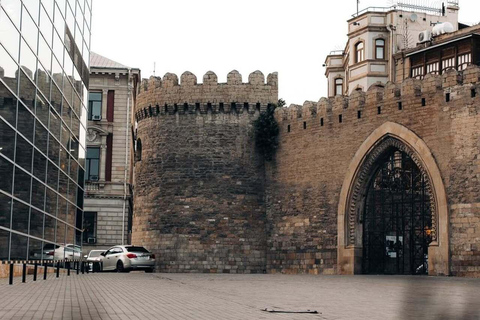 巴库：老城徒步导览与现场音乐表演巴库：老城徒步导览（含现场音乐表演）