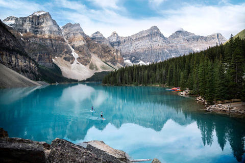 Calgary/Banff: Lake Louise, Moraine, Peyto &amp; Bow Lakes TourPickup from the Travel Alberta Canmore Visitor Centre