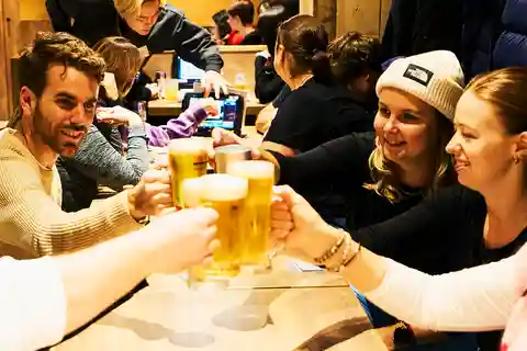 Shinjuku: Tour gastronómico - 15 pratos e 3 bebidas em 4 restaurantes