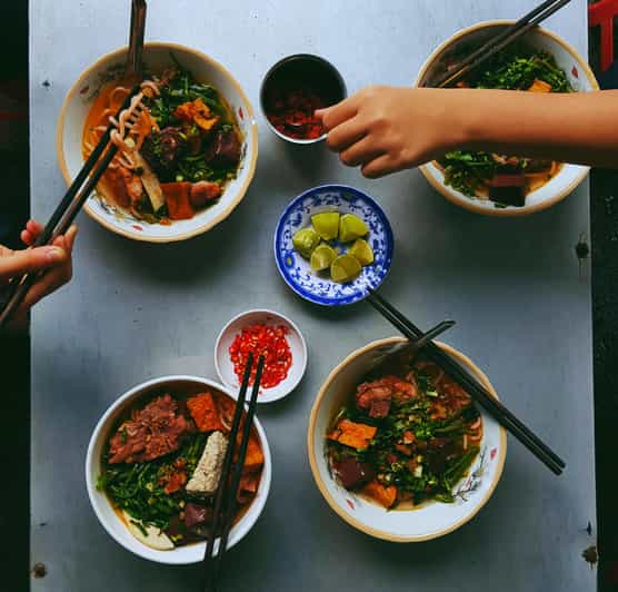 Hanoi: Old Quarter Street Food that Locals Eat