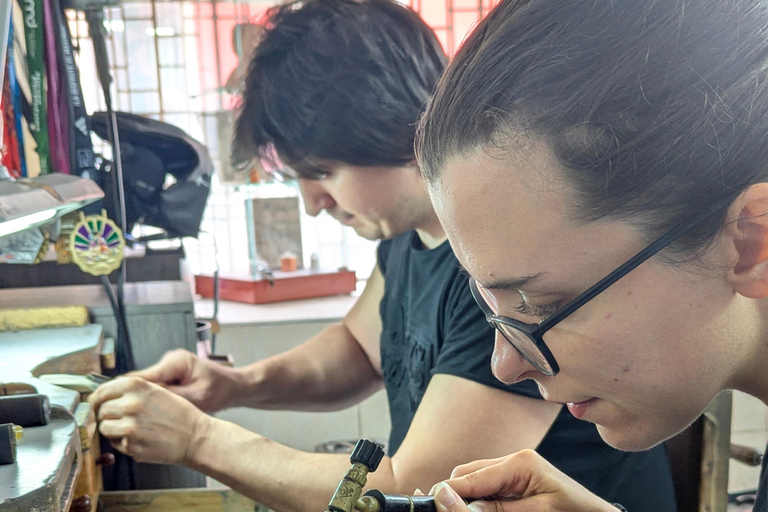 波哥大：制作属于你的祖母绿戒指波哥大：制作属于你自己的翡翠戒指