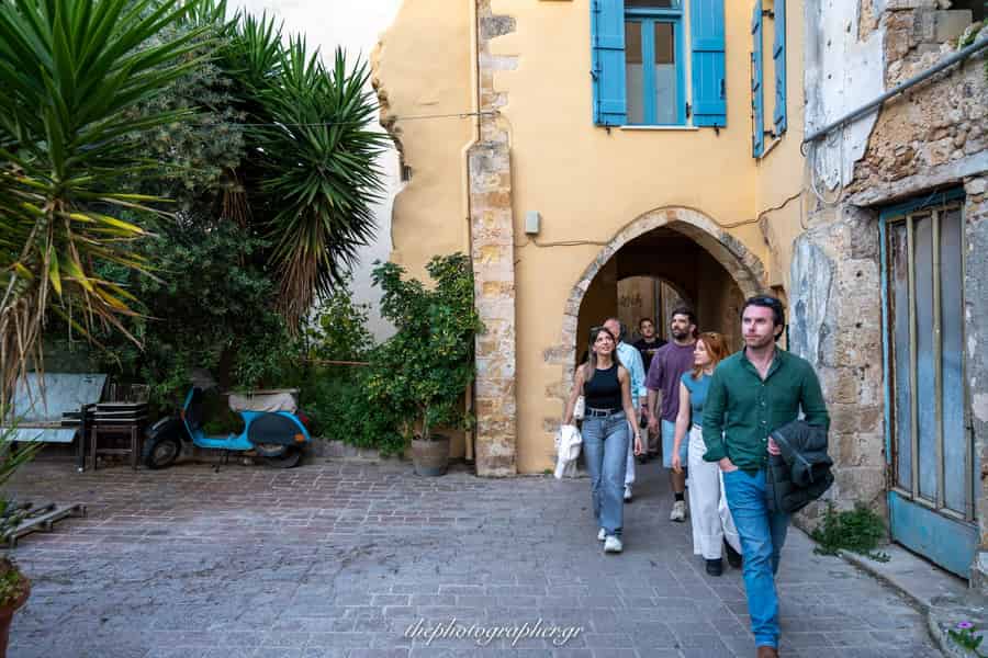 Lokale Entdeckung in Chania – Rundgang mit Geschichtenerzähler. Foto: GetYourGuide Lokale Entdeckung in Chania – Rundgang mit Geschichtenerzähler. Foto: GetYourGuide