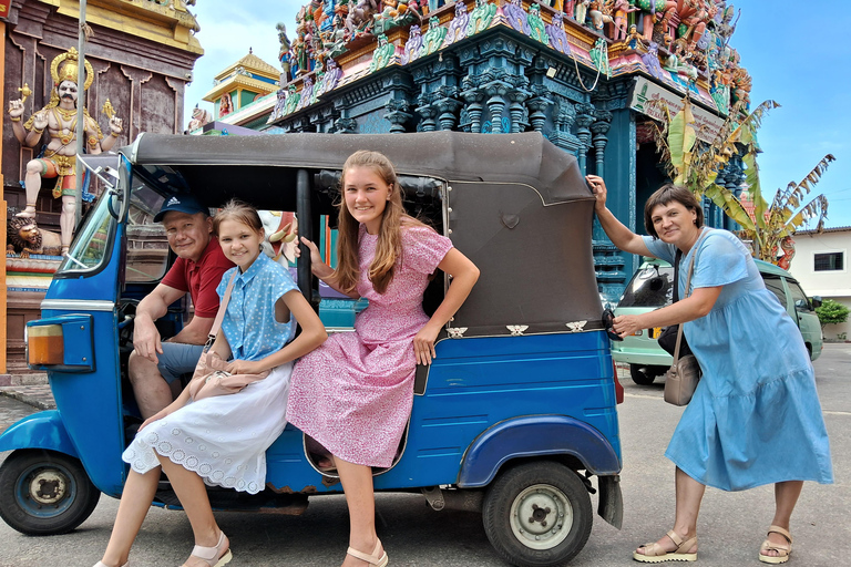 Colombo: Heritage and Culture Tour by Tuk Tuk