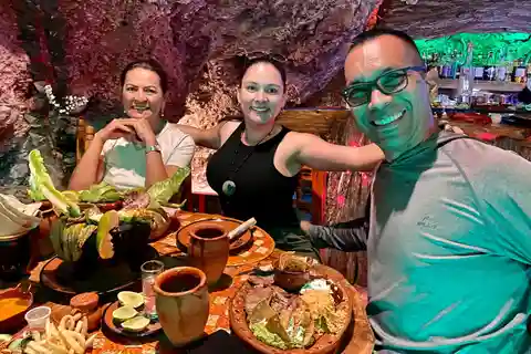 Teotihuacan: Pyramids and Gods Tour with Mictlan Cave Lunch