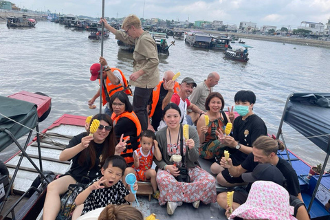 Von HCM: Mekong Delta Floating Market 3 Tage Ausfahrt Phnom PenhOP1: 3-Tage Mekong Exit Phnom Penh Einzelzimmer inbegriffen