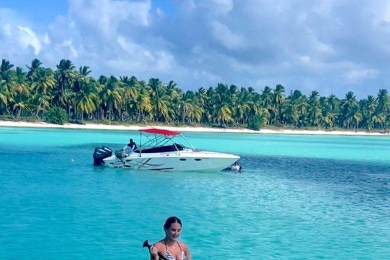 Luksusowy rejs prywatnym mini-jachtem po Parku Narodowym CotubanamáLuksusowy rejs prywatnym mini-jachtem w Parku Narodowym Cotubanamá