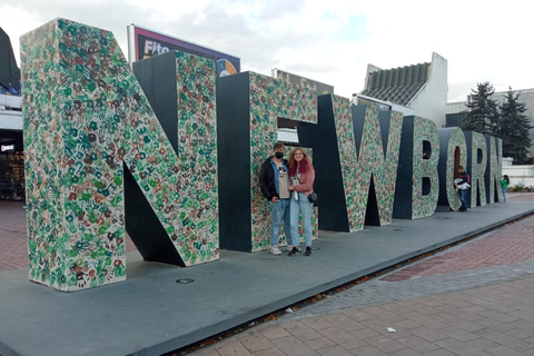 A partir de Skopje: Viagem de 1 dia com guia aos pontos turísticos do KosovoVisita a Mitrovica, que é dividida por uma ponte