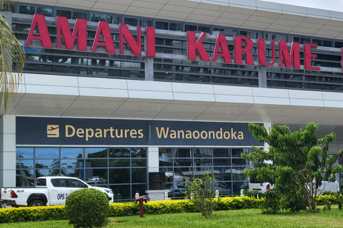 Zanzibar: Airport Pickup, Stone Town Tour & Nungwi Transfer Zanzibar: Hotel Pickup, Stone Town Tour & Airport Transfer