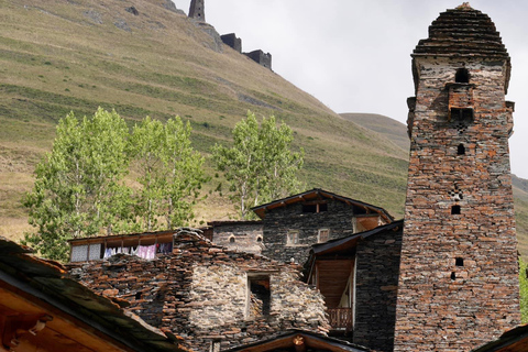 3-Day Tusheti Jeep Adventure:Explore the Tusheti with Locals