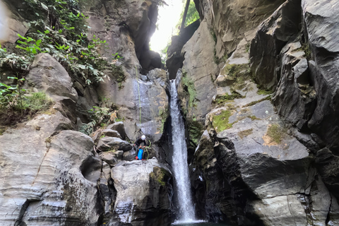 Barranquismo AdventurePark en el Salto do Cabrito