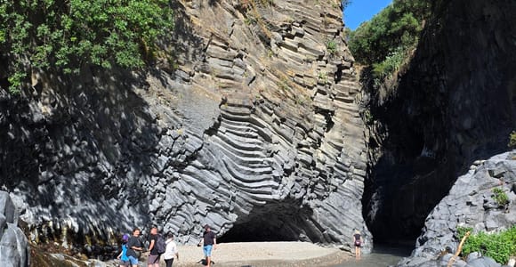Sicily: Etna and Alcantara Gorges Guided Tour with Pick-up
