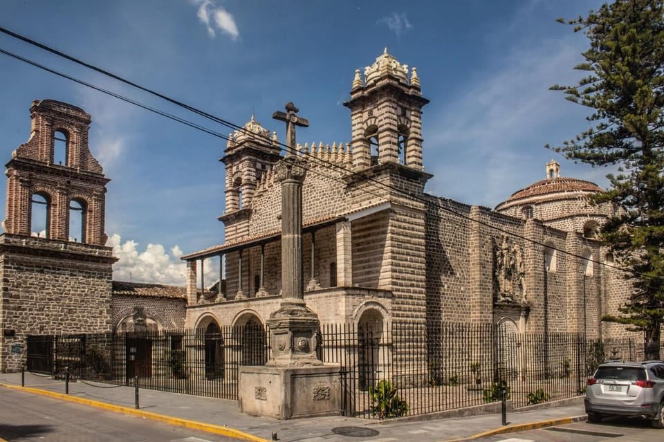 Ayacucho: Templos Coloniales | Retablos y Arquitectura | | GetYourGuide