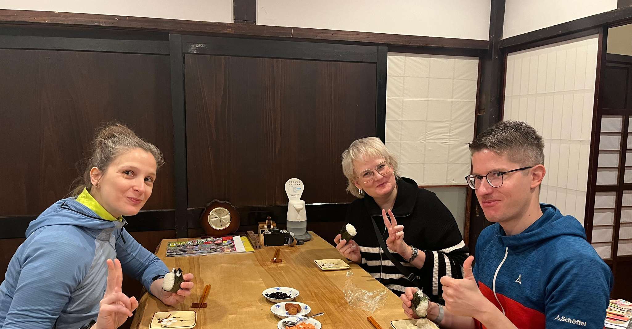 Takayama: Onigiri and miso soup making at a buddhist temple photo 7