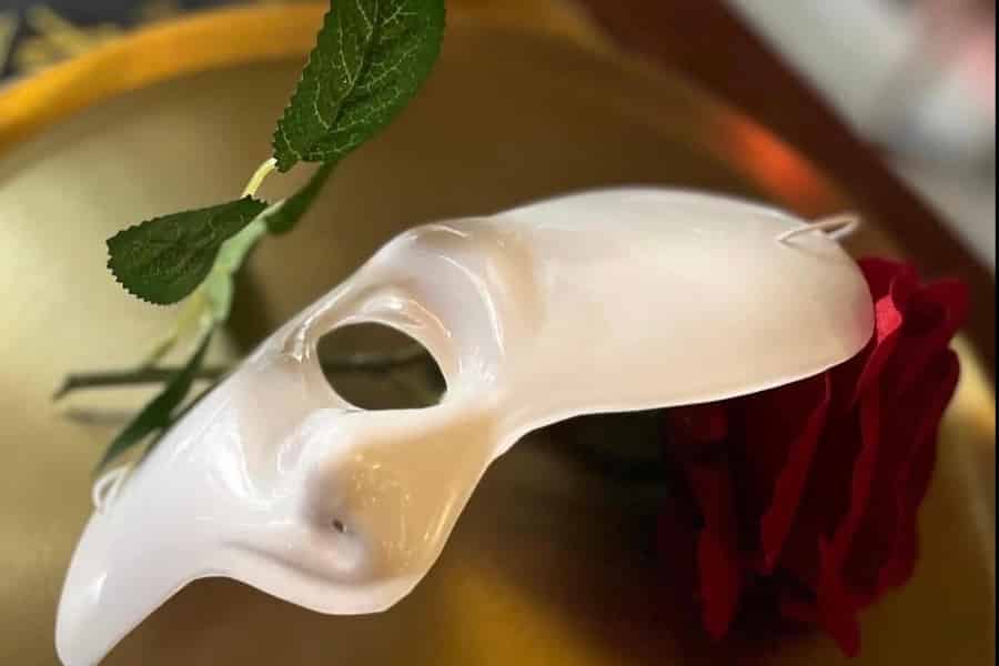 Tee mit dem Phantom der Oper in Montmartre, Paris. Foto: GetYourGuide Tee mit dem Phantom der Oper in Montmartre, Paris. Foto: GetYourGuide